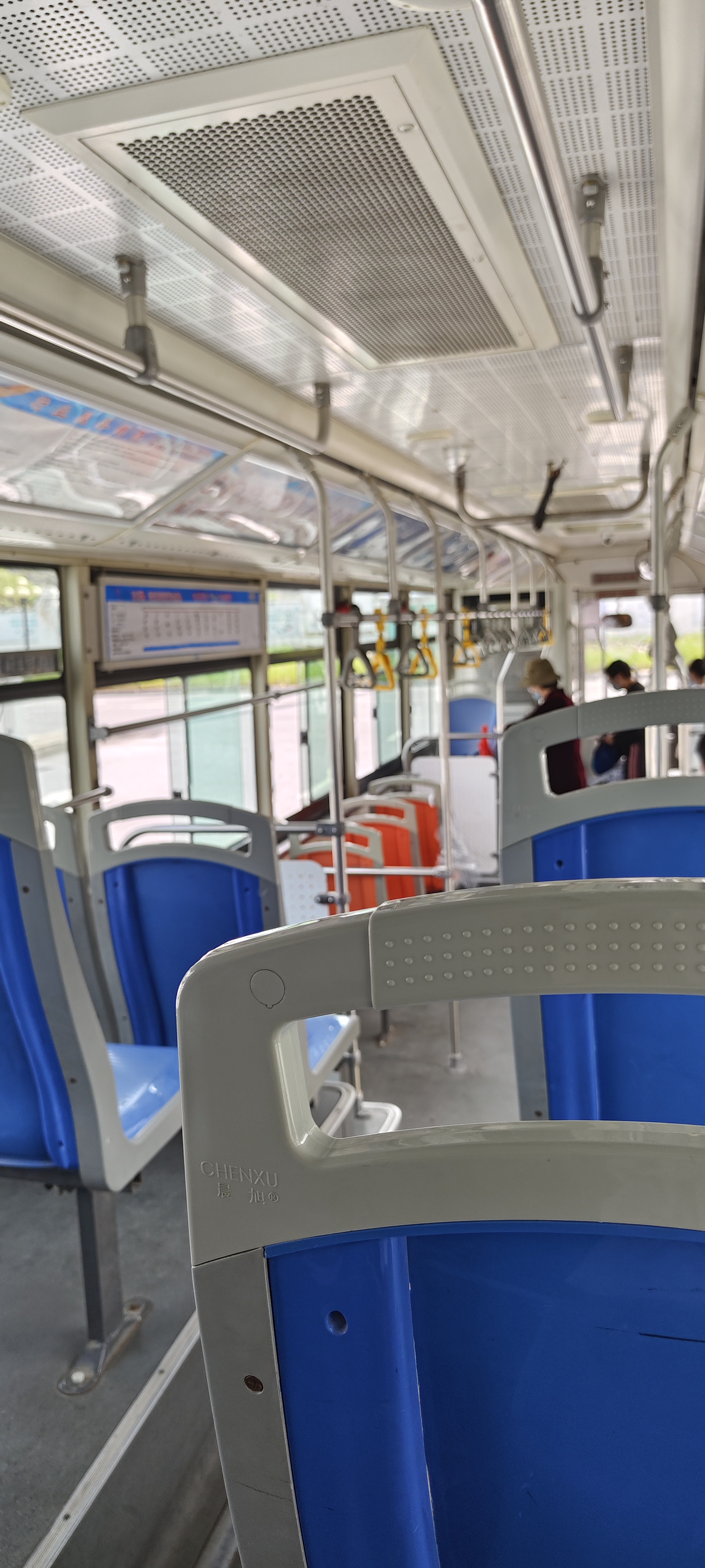 请输入图片描述