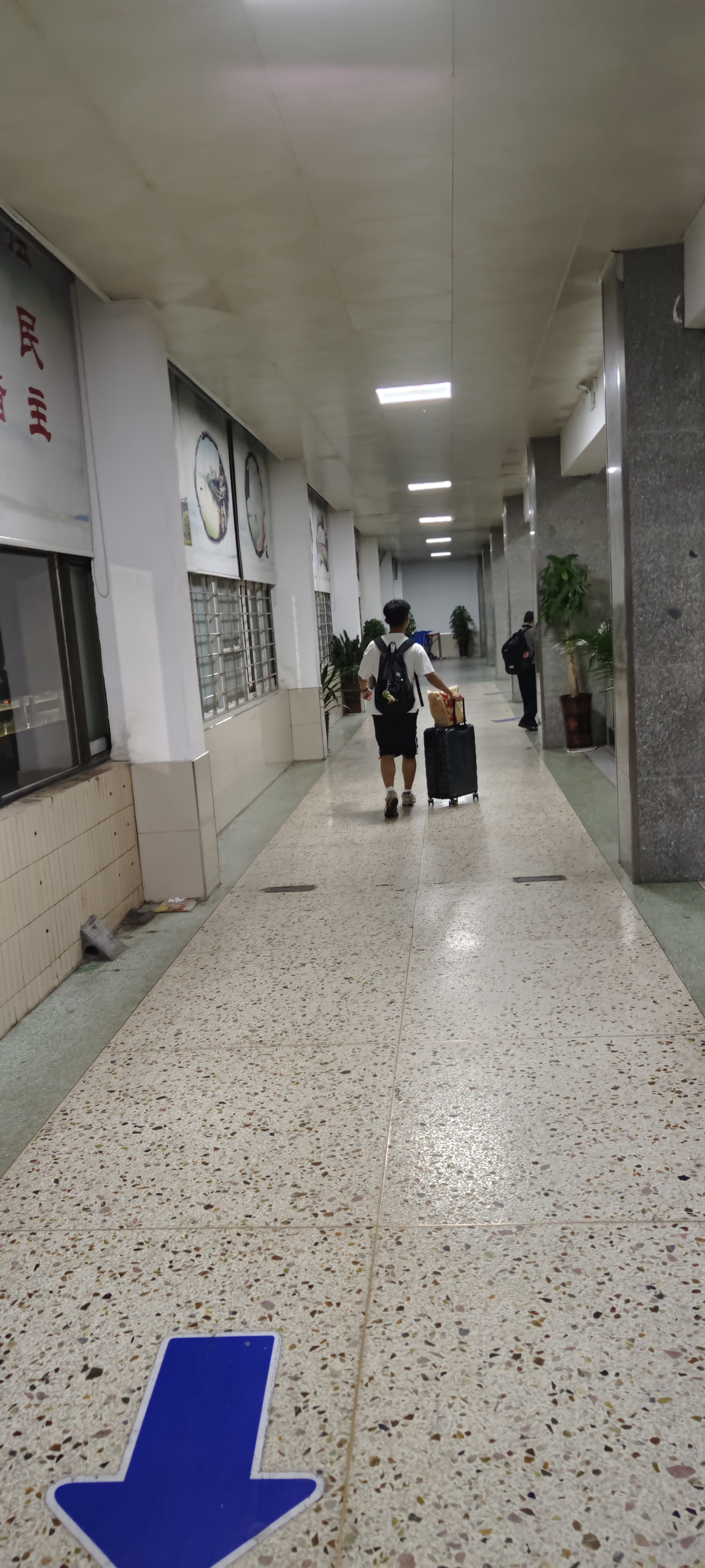 请输入图片描述