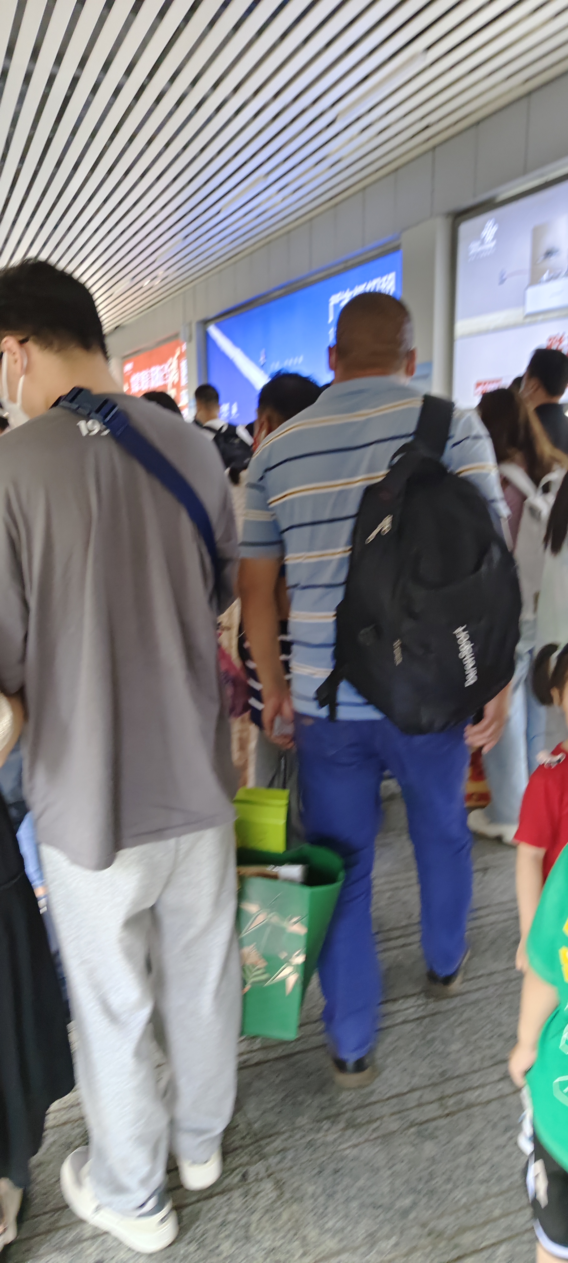 请输入图片描述