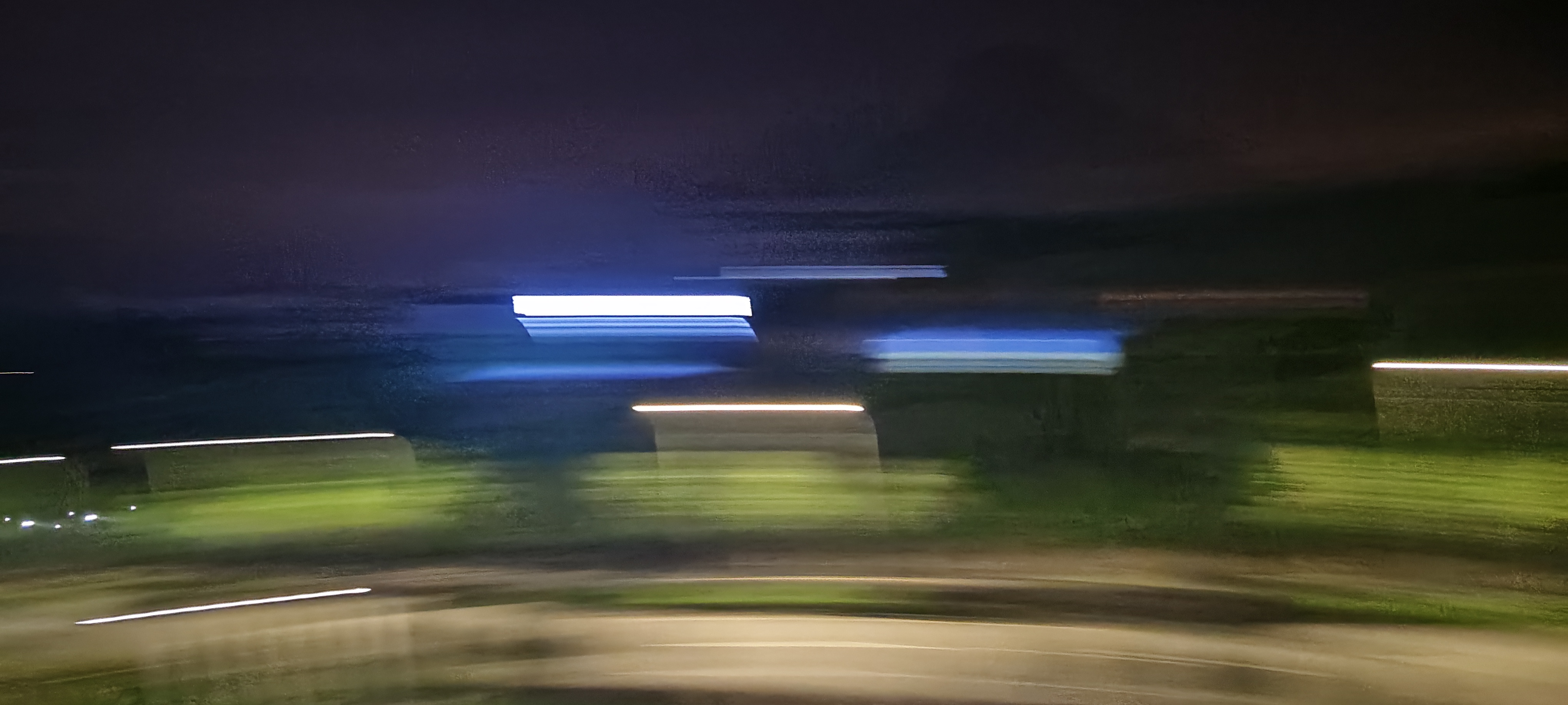 请输入图片描述