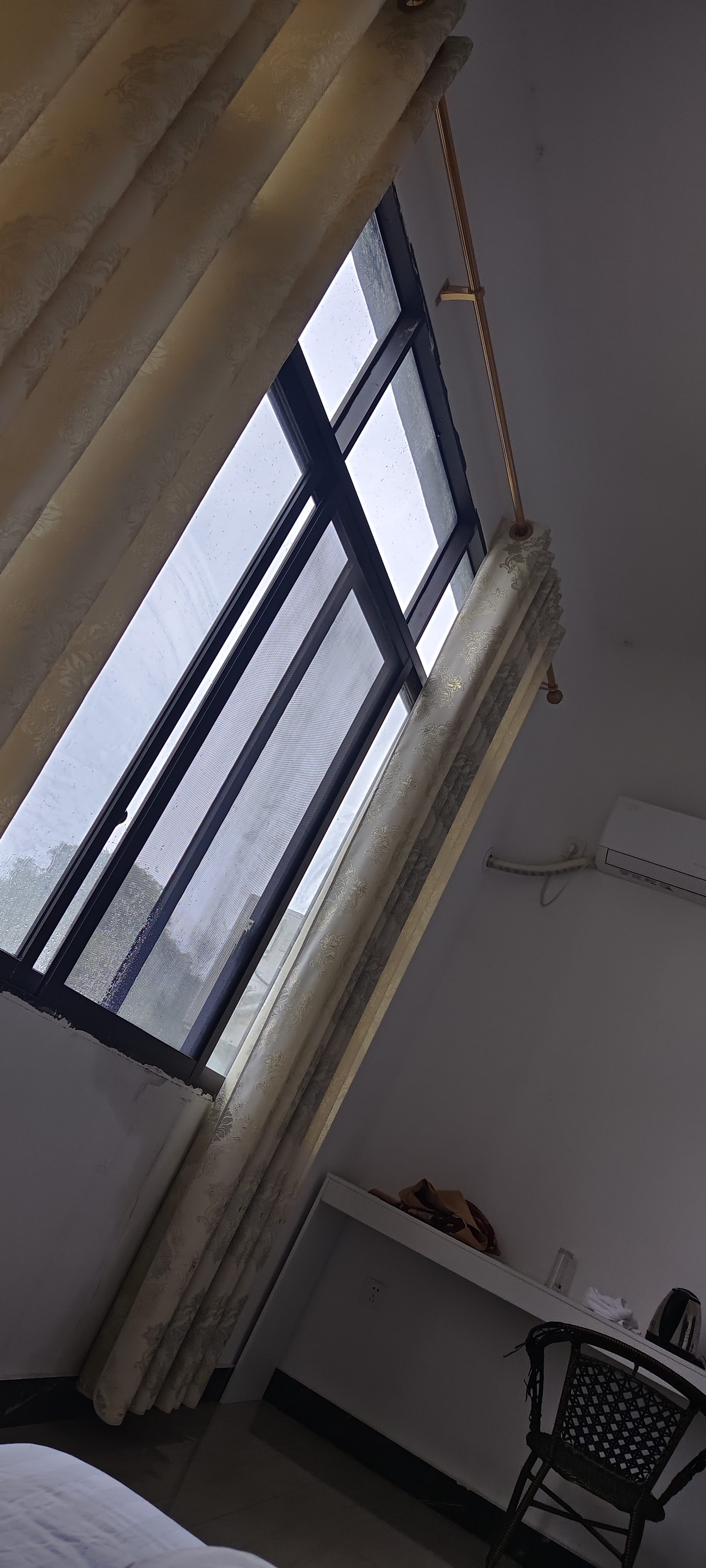 请输入图片描述