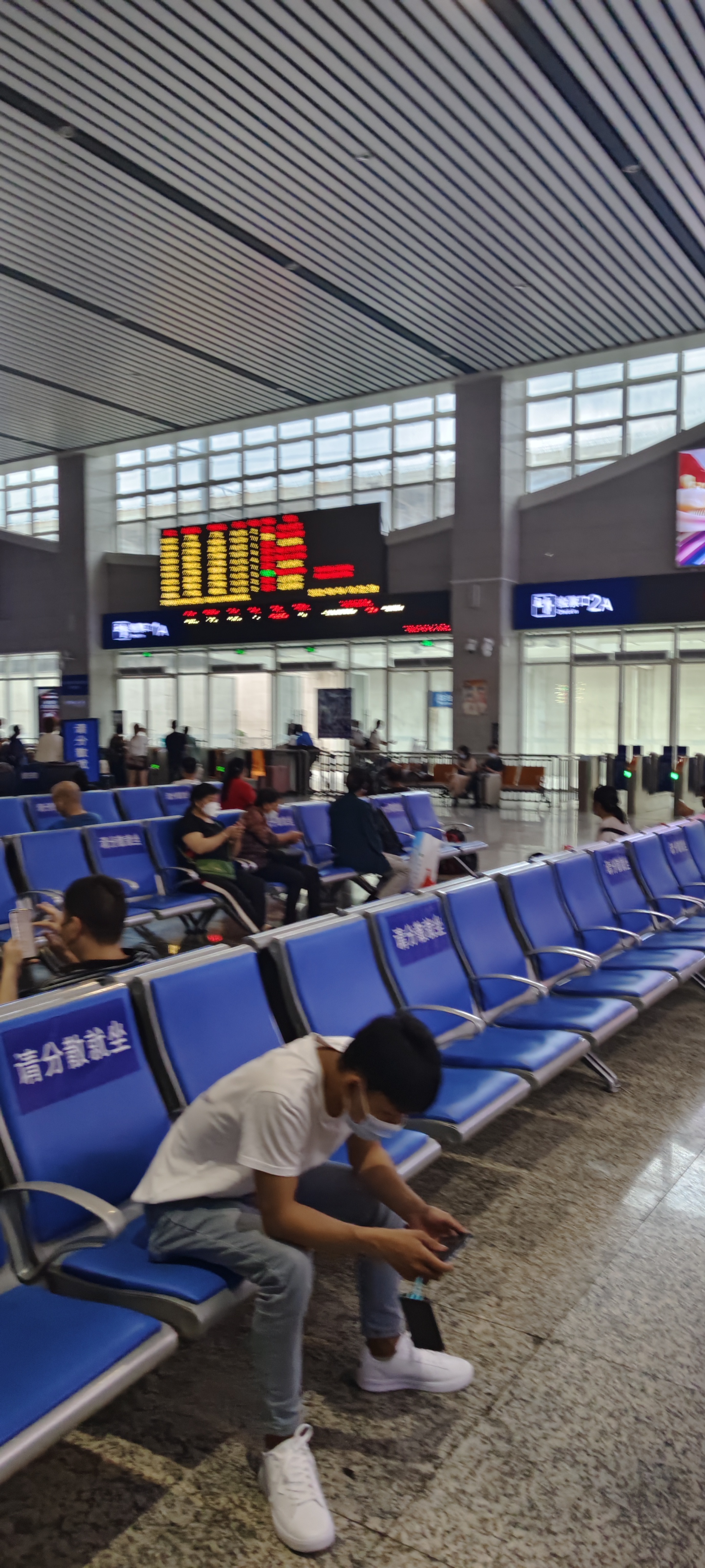 请输入图片描述