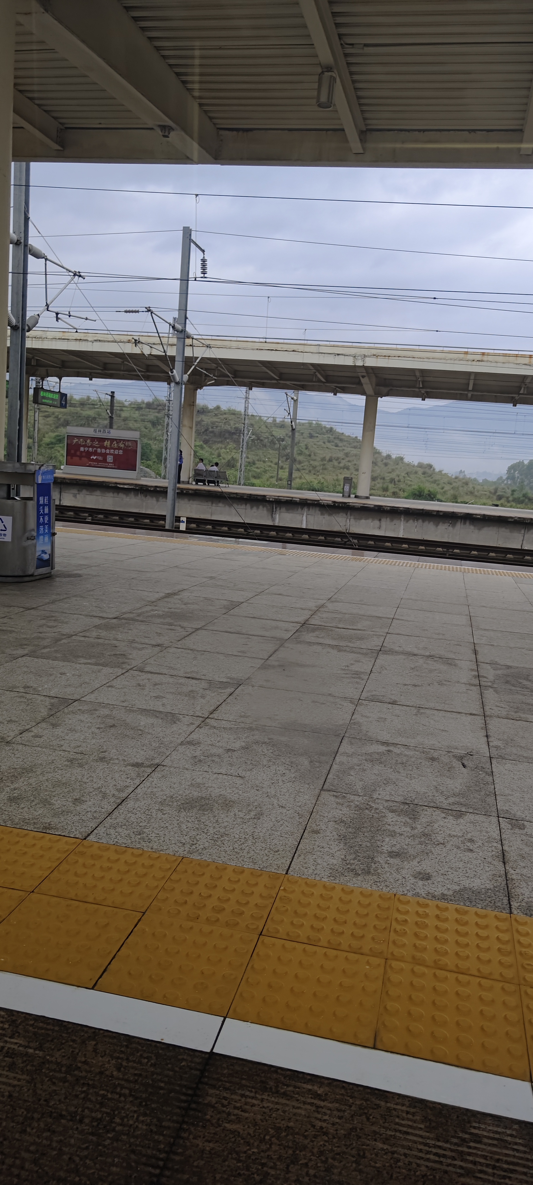 请输入图片描述