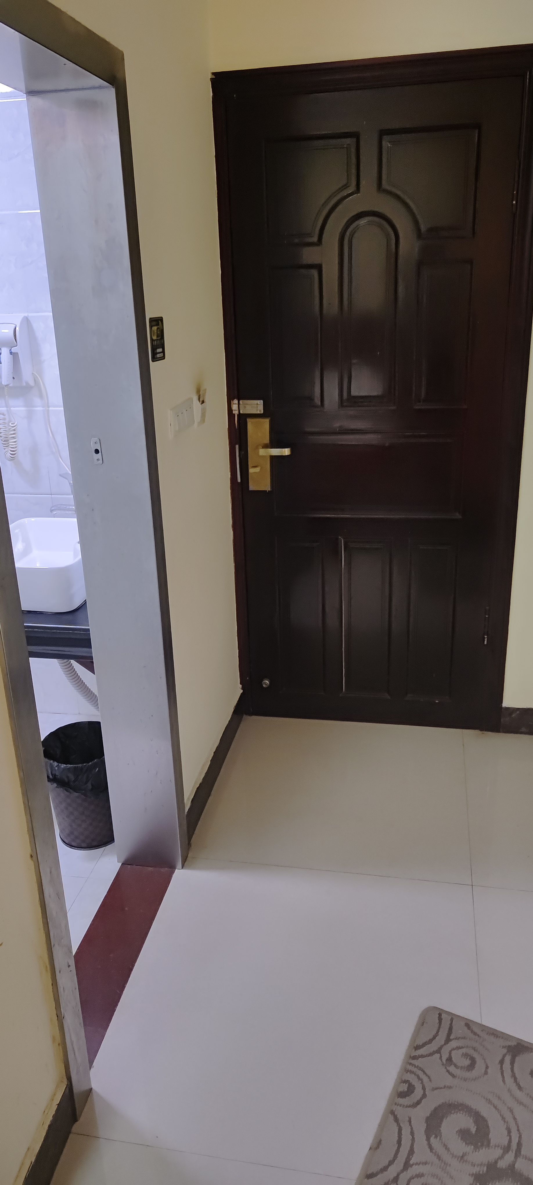 请输入图片描述