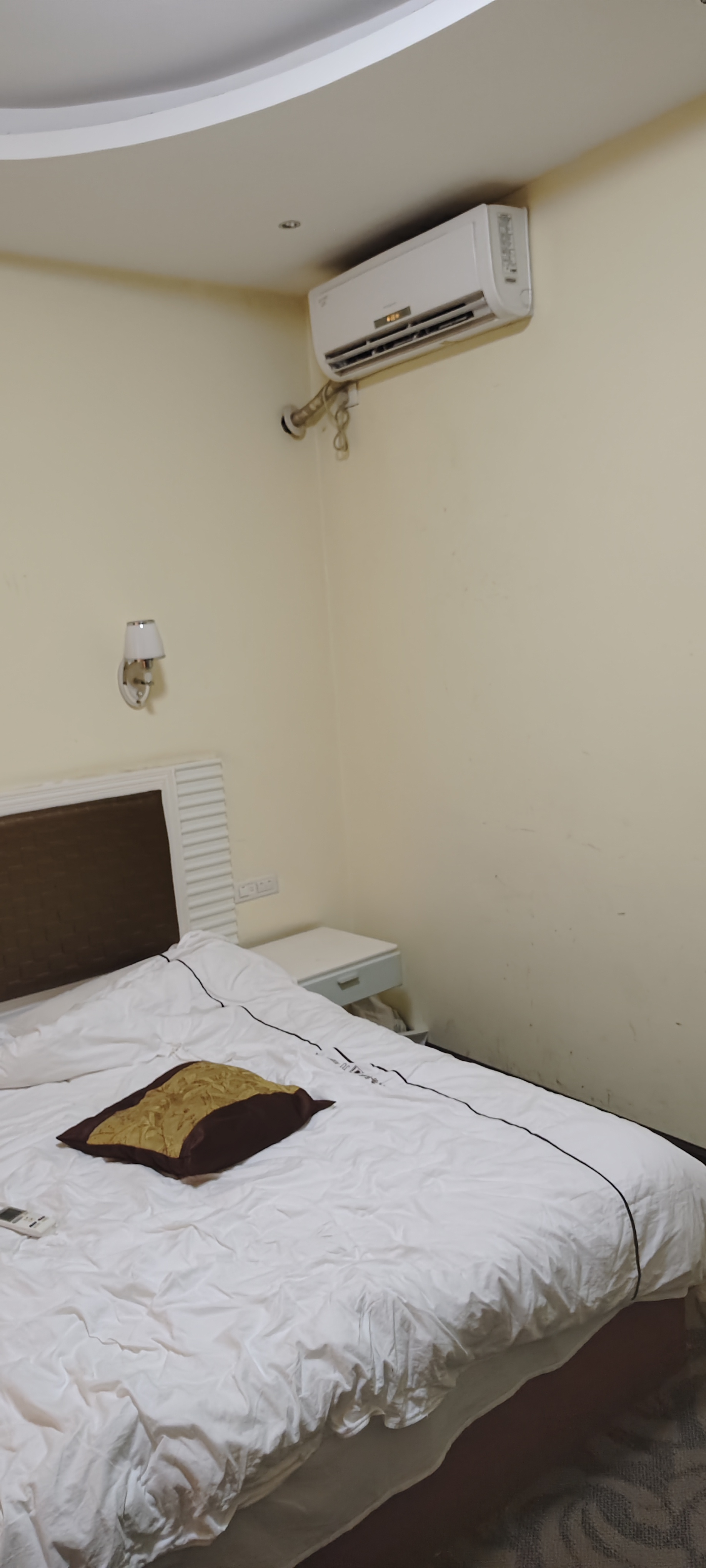 请输入图片描述