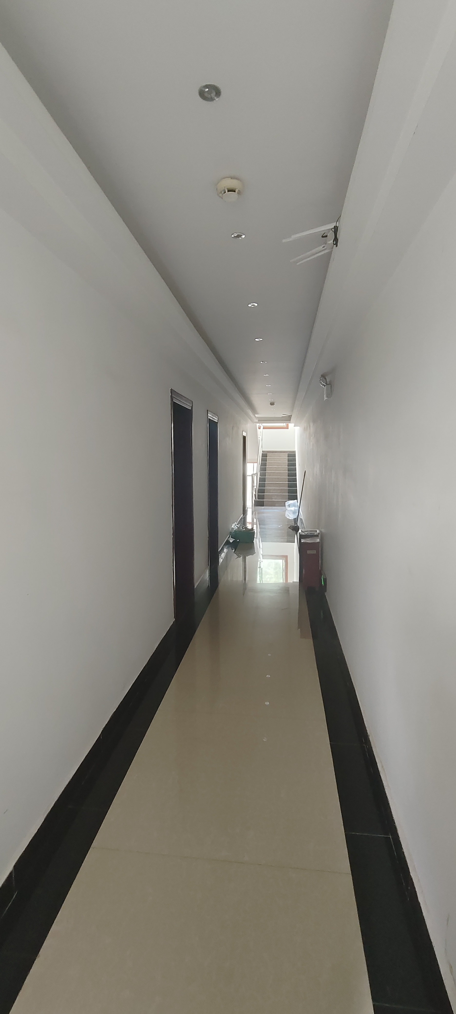 请输入图片描述